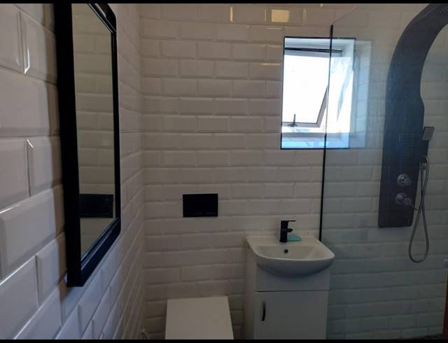 2 BEDROOM APARTMENT RENTED IN HUMEWOOD